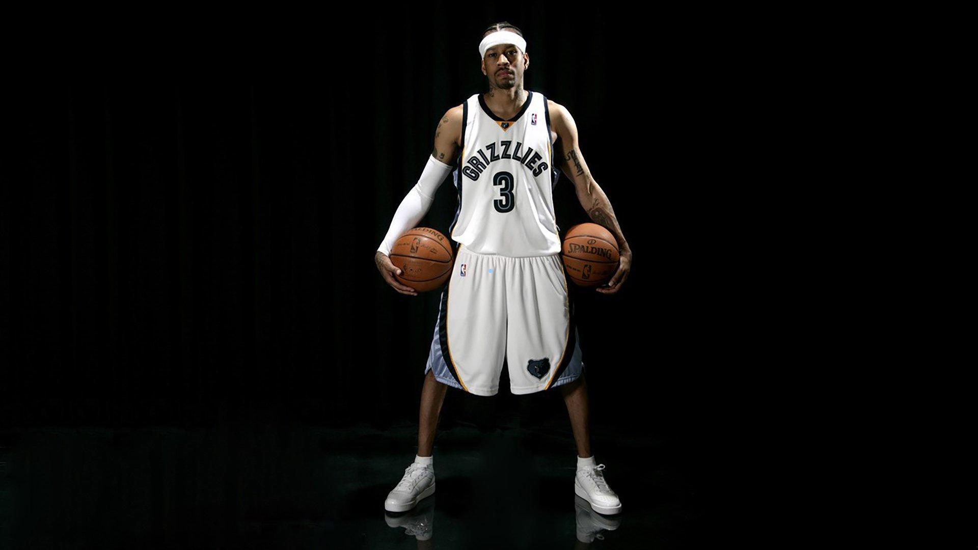 詹姆斯赛场亮眼新战靴 杜克大学PE配色LeBron 23引热议