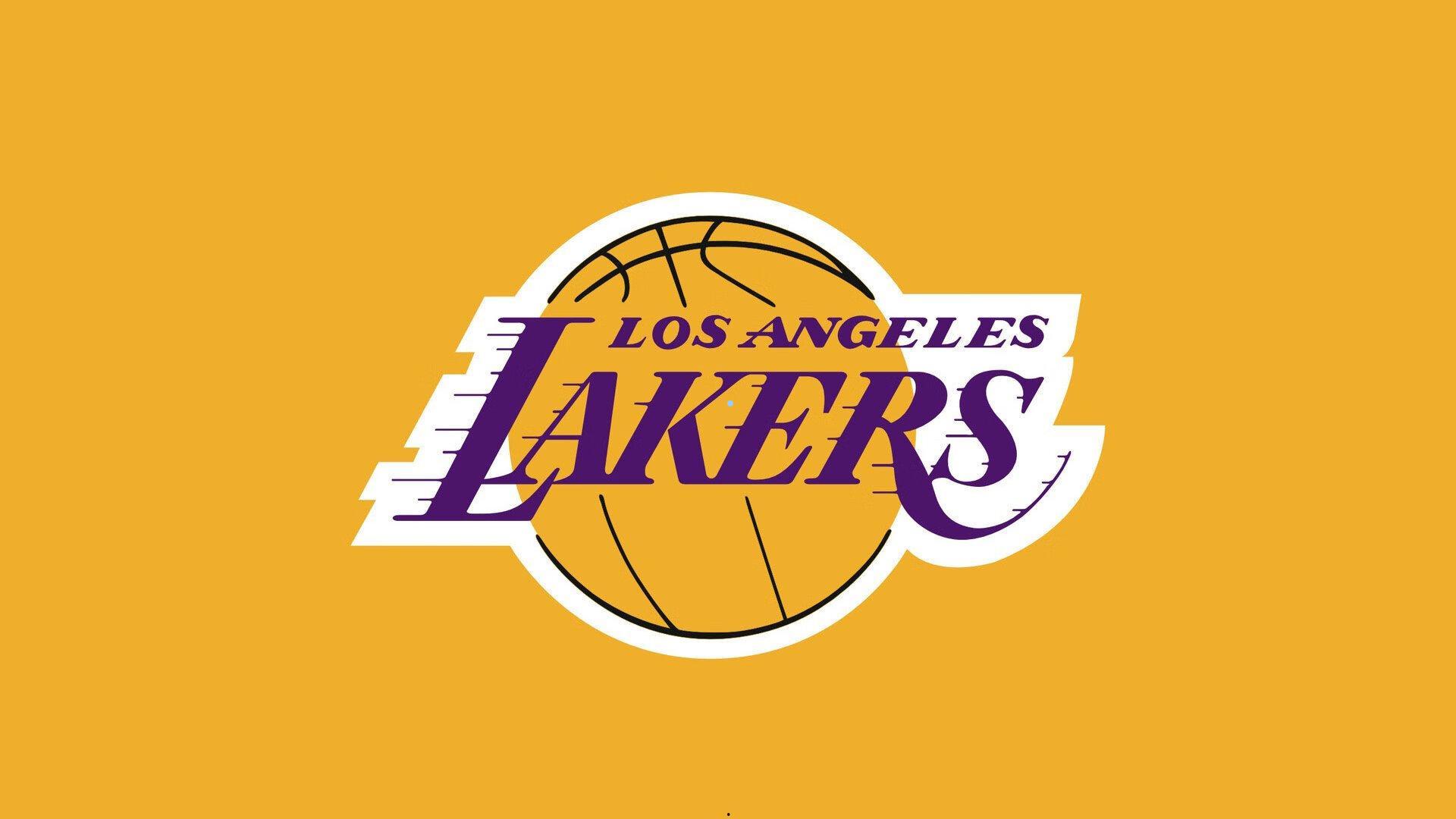 皇马更衣室暗流涌动，维尼修斯向阿隆索抱怨球权分配不公，球迷嘘声加剧团队危机